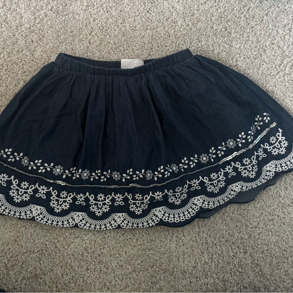 Skort White & Sequin Detail Girls size 7